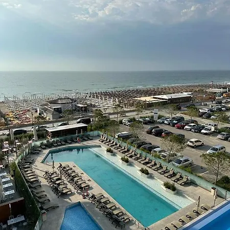 Infinity 194 Aparthotel